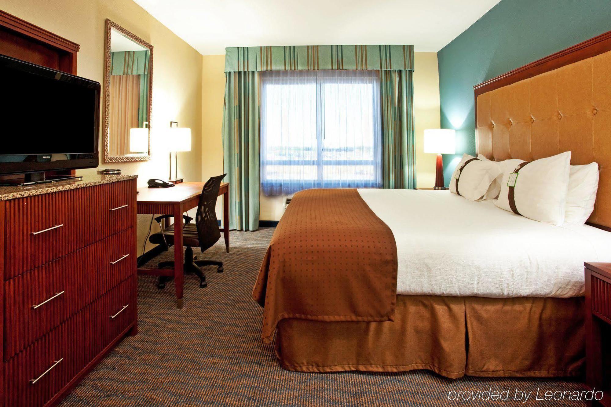 Holiday Inn - Gulfport-Airport By Ihg Room photo