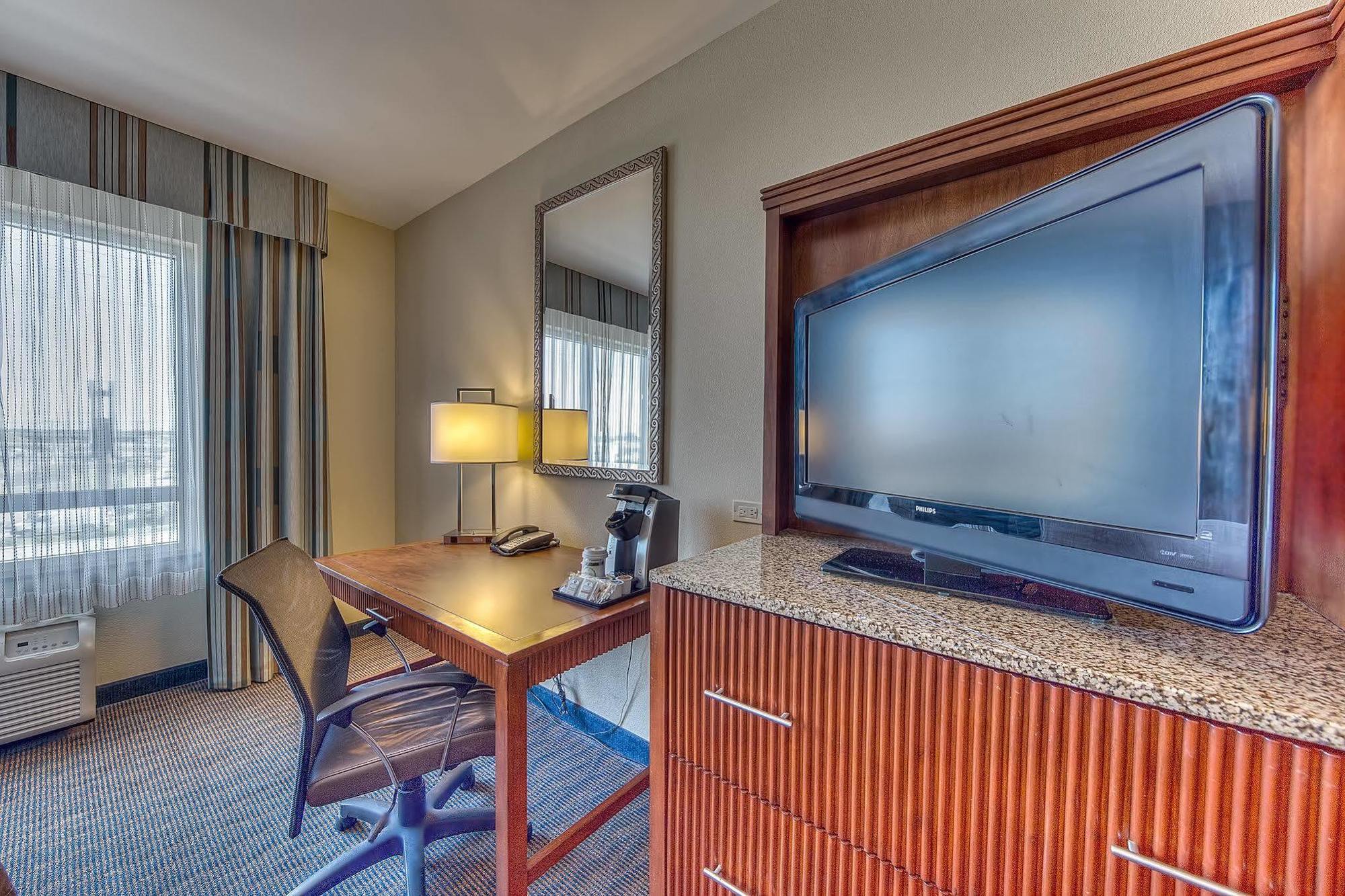 Holiday Inn - Gulfport-Airport By Ihg Exterior photo